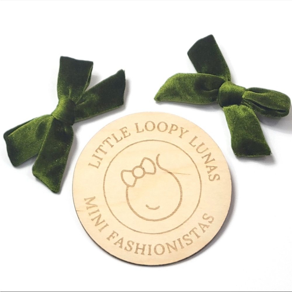 Green Piggies Pigtail Hair Bows